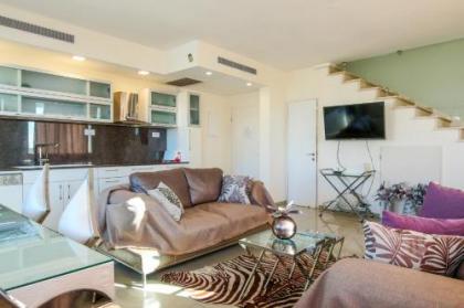 Penthouse with Panoramic View by FeelHome - image 11