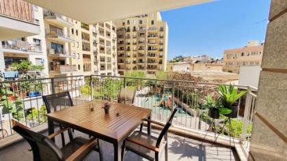 Design 1 Bdr Apartment Florentine #TL18 - image 1