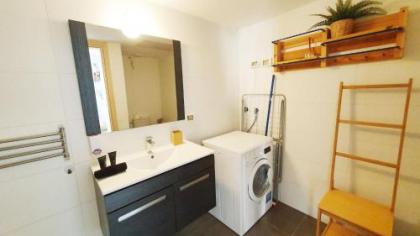 Design 1 Bdr Apartment Florentine #TL18 - image 11