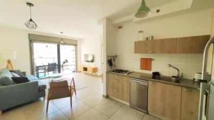 Design 1 Bdr Apartment Florentine #TL18 - image 20