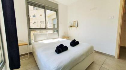 Design 1 Bdr Apartment Florentine #TL18 - image 9