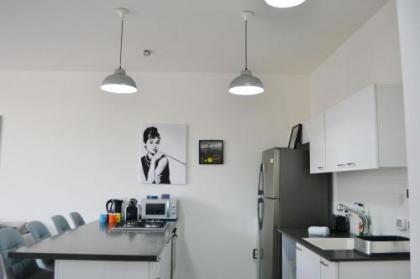 City Living Apartment w/ Parking & Balcony by Sea N' Rent - image 17