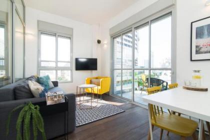 Bauhaus Boutique by TLV2rent - image 1
