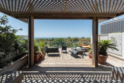 Luxury Apts 5-min Walk to Gordon Beach by Sea N' Rent - image 2