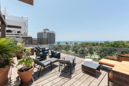 Luxury Apts 5-min Walk to Gordon Beach by Sea N' Rent - image 7