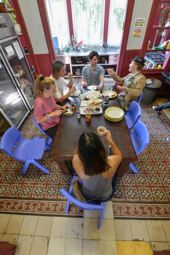 Roger's Hostel Tel Aviv (age 18-45) - image 2