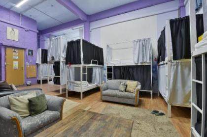 Roger's Hostel Tel Aviv (age 18-45) - image 9