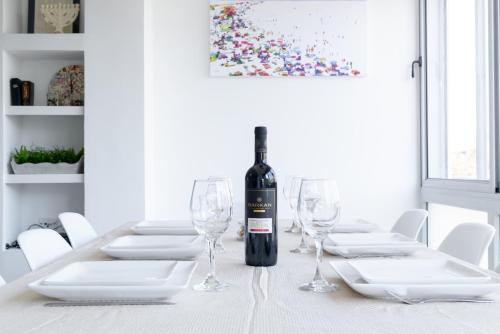 Frishman 3 Bedrooms Apartment - image 7