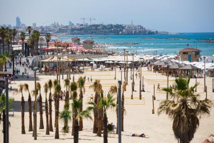 LuKa 15 - By Beach Apartments TLV - image 4