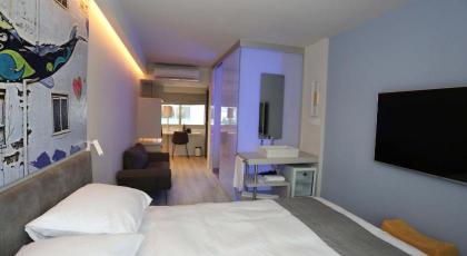 Link Hotel & Hub - image 13
