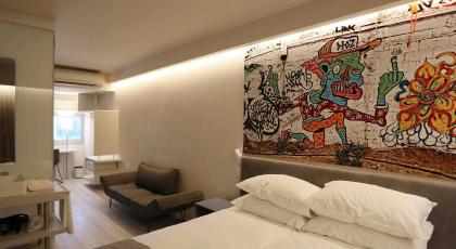 Link Hotel & Hub - image 19