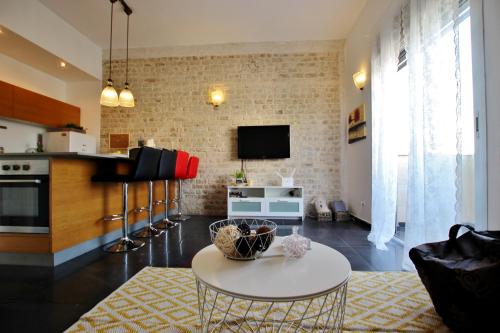 2 Bedrooms Apt New Building With Balcony - By Hilton Beach - main image