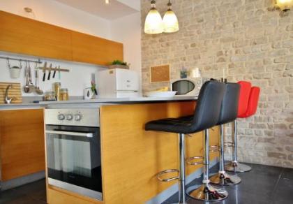 2 Bedrooms Apt New Building With Balcony - By Hilton Beach - image 2