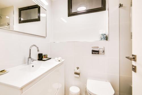 Carmel Market Apartments by Master - image 3