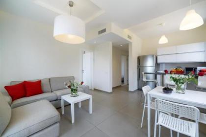 Beach & City Center Apt by FeelHome - image 11