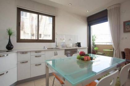 Cosy 1BR near Beach by FeelHome - image 1