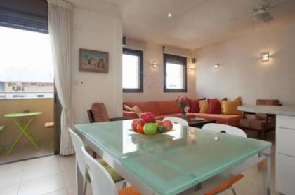 Cosy 1BR near Beach by FeelHome - image 13