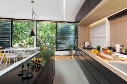 Modern 3BR in Druyanov by HolyGuest - image 10