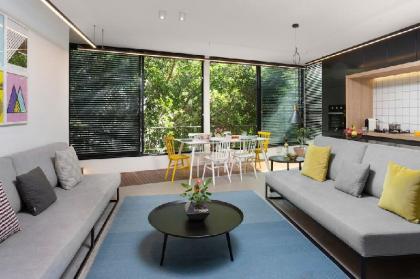 Modern 3BR in Druyanov by HolyGuest - image 12