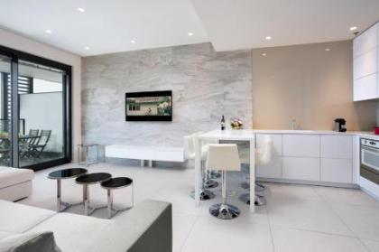 Unique Loft 1BR in White City by HolyGuest - image 15