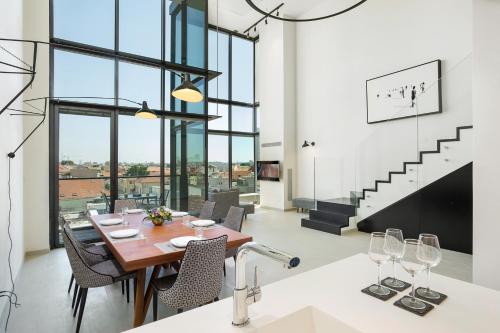 Unique Loft 1BR in White City by HolyGuest - image 5