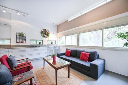 Great 2BR in Lassale street by HolyGuest