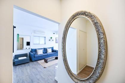 Cherry Blossom - Cozy 1BR in the Old North - image 7
