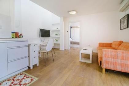 Ben Yehuda Rooftop Apartments - image 10