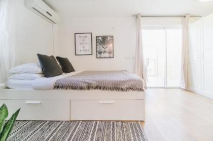 Ben Yehuda Rooftop Apartments - image 8