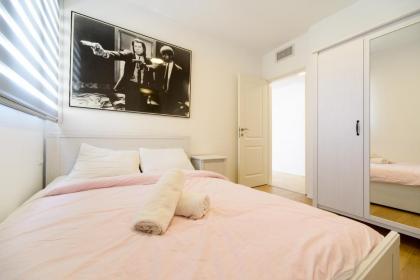 6 Ben Azariah - By Beach Apartments TLV - image 14