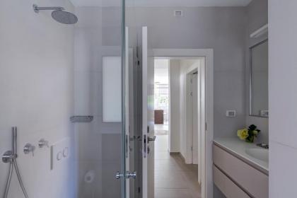 Ella SR by TLV2rent - image 11
