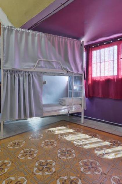 Caravan Hostel Tel Aviv By Roger Age 18-45 - image 20