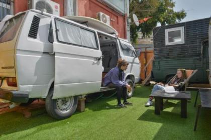 Caravan Hostel Tel Aviv By Roger Age 18-45 - image 3