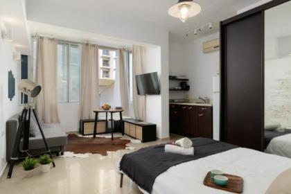 Sea View Designed Studio Apartment in Front of Hilton TLV - image 2