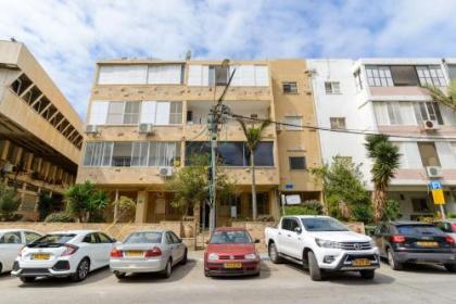 Sea View Designed Studio Apartment in Front of Hilton TLV - image 20