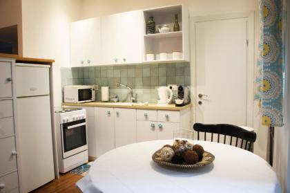 Simply Apartments - Idelson Street - image 10