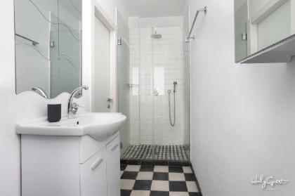 Clear 3BR near Bograshov by HolyGuest - image 3
