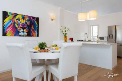 Clear 3BR near Bograshov by HolyGuest - image 8