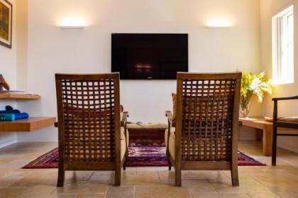 Amazing 3BR Spacious With Balcony 8th Floor - image 20