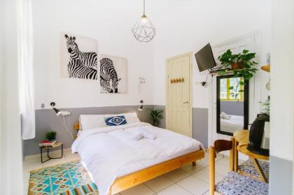Sunny Clean  PRIVAtE studio  2min to the BEACH