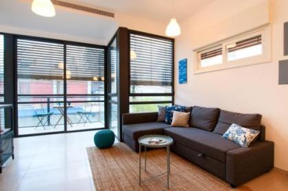 Trendy with balcony on Sheinkin by FeelHome - image 8