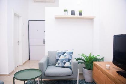 YARKON - By Beach Apartments TLV - image 18