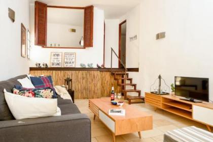 Sea Breeze Garden Apt 4 mins to the Beach by Sea N' Rent - image 10