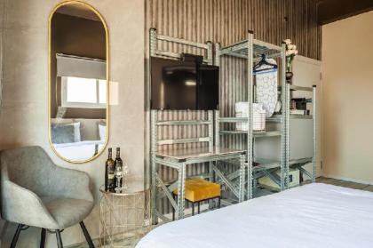 Dream Beach TLV Hotel And Spa - image 11