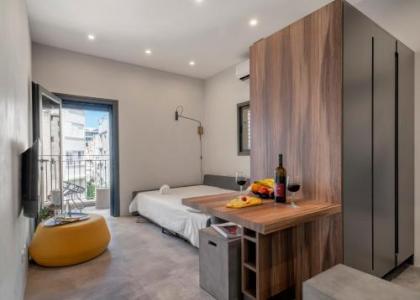 Stylish Studio City Apt w Private Balcony by Sea N' Rent - image 15