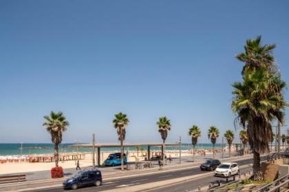 Stylish Studio City Apt w Private Balcony by Sea N' Rent - image 3