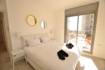 Unique 3 Bdr Penthouse Sea View Florentine #TL48 - image 15