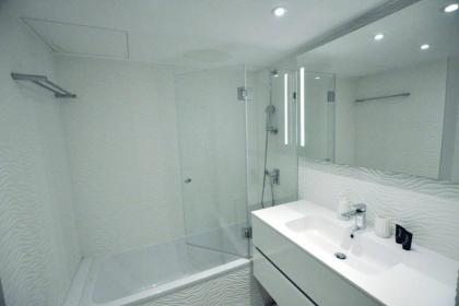 Unique 3 Bdr Penthouse Sea View Florentine #TL48 - image 5