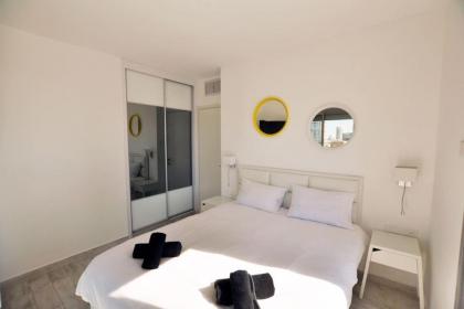 Unique 3 Bdr Penthouse Sea View Florentine #TL48 - image 6