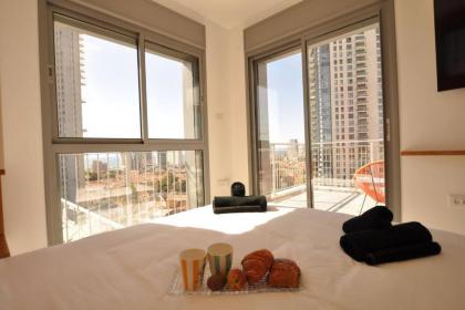 Unique 3 Bdr Penthouse Sea View Florentine #TL48 - image 9